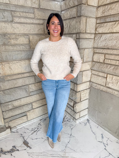 Puff sleeve sweater
heathered 
classic crew neck