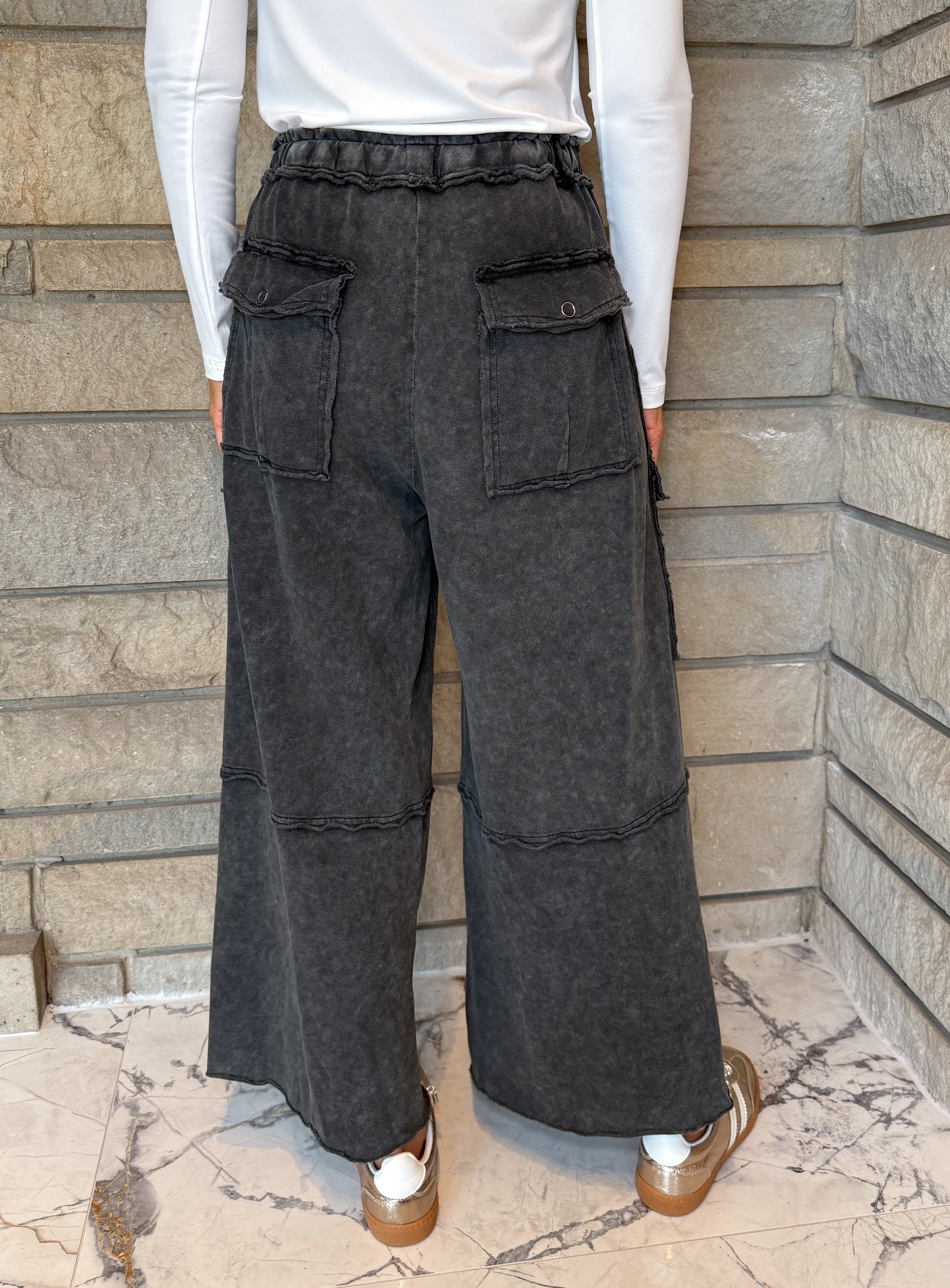 Dalary Washed Wide Cargo Pants