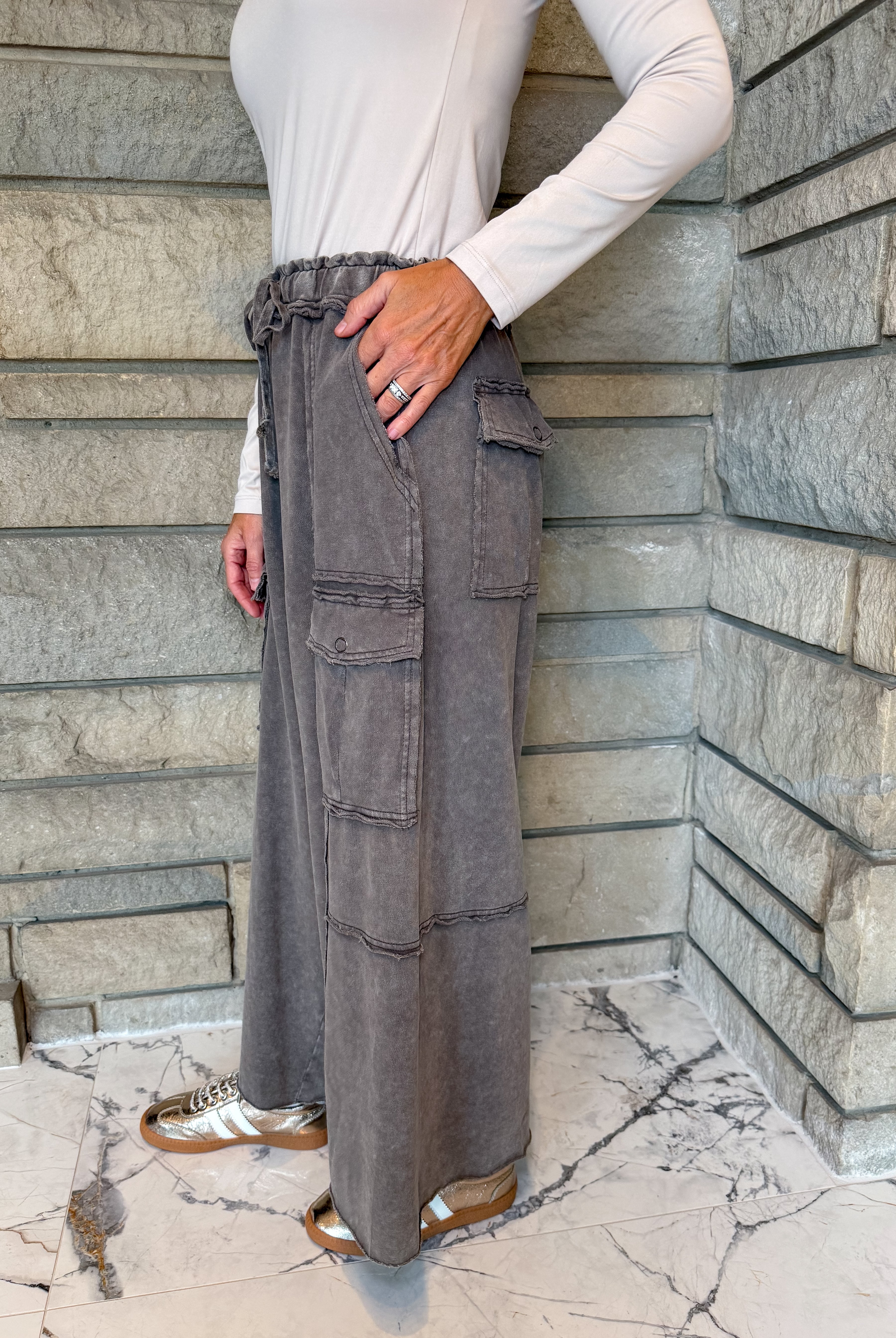 Dalary Washed Wide Cargo Pants