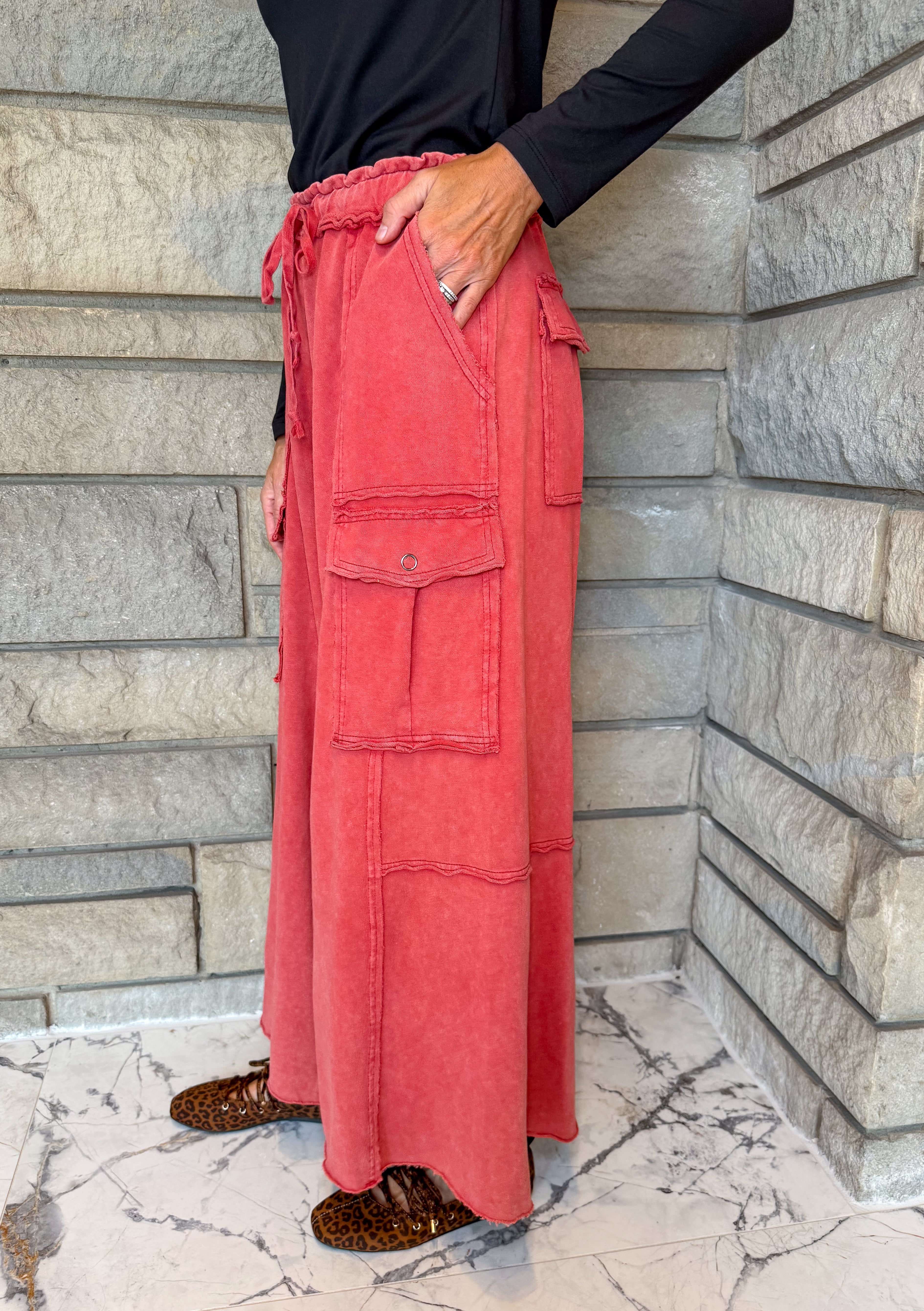 Dalary Washed Wide Cargo Pants