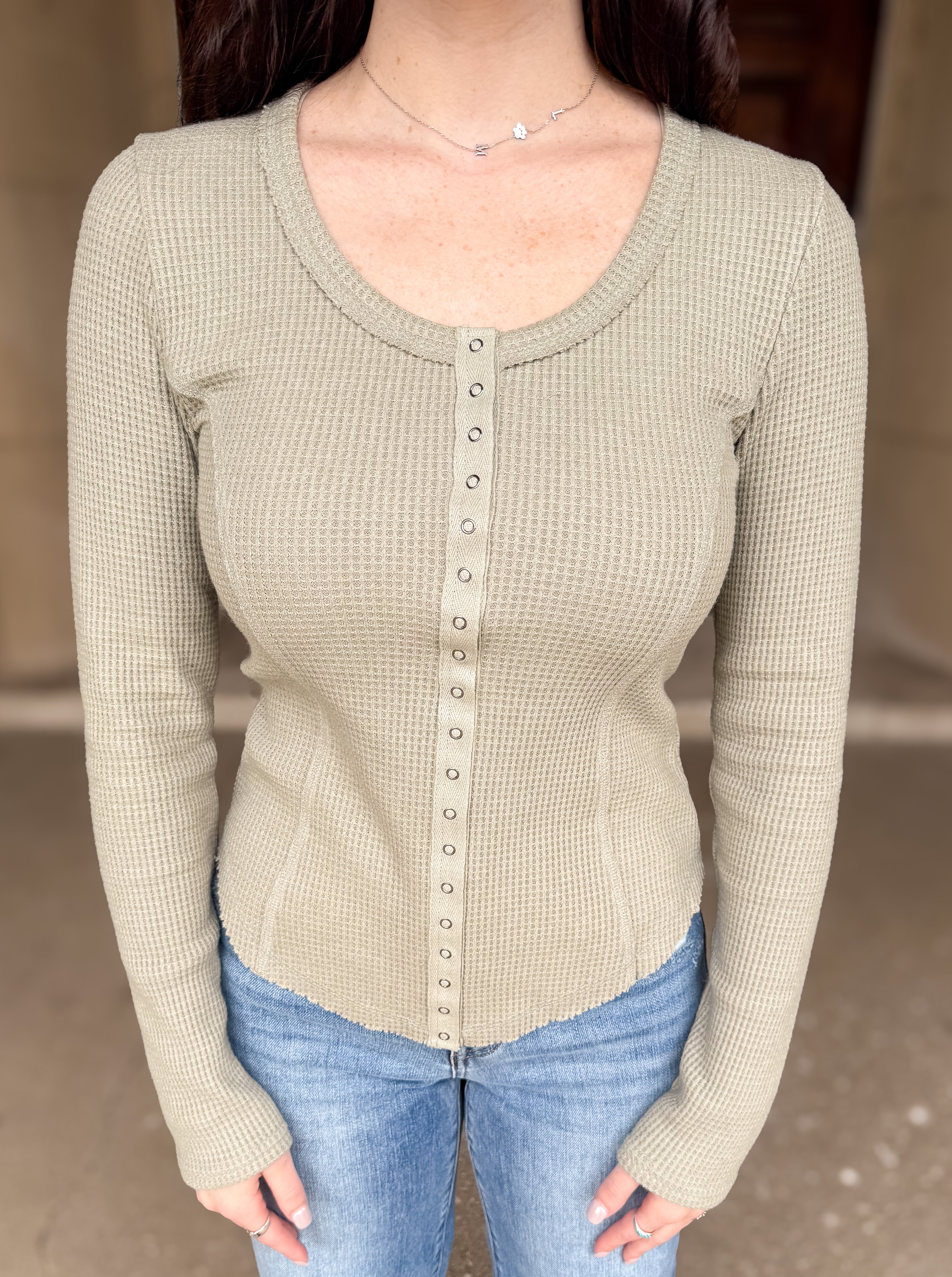 Lettie Snap Front Henley Topo