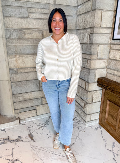 Striped cardigan
Rolled edge cardigan sweater
Button cardigan