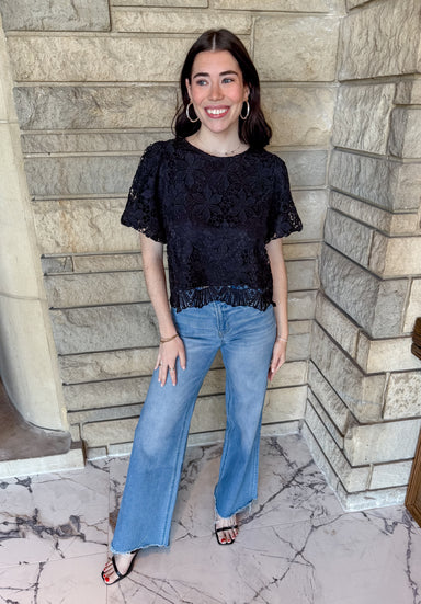 Black lace top
Cropped lace top
Short sleeve lace top
Lace overlay top