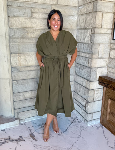 olive green dress
tie waist dress
full skirt dress