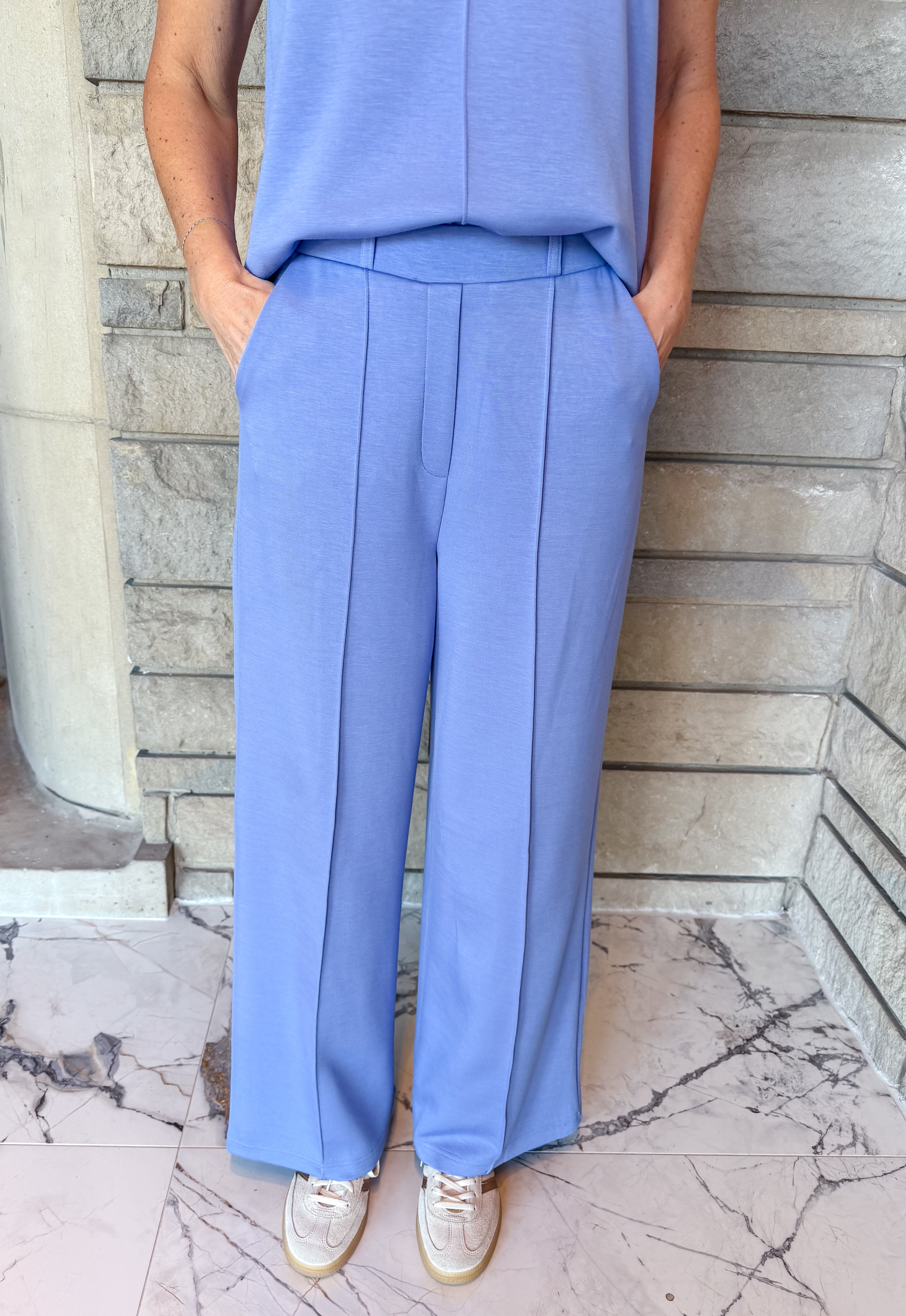 Jovie Sleeveless Mock Neck Set