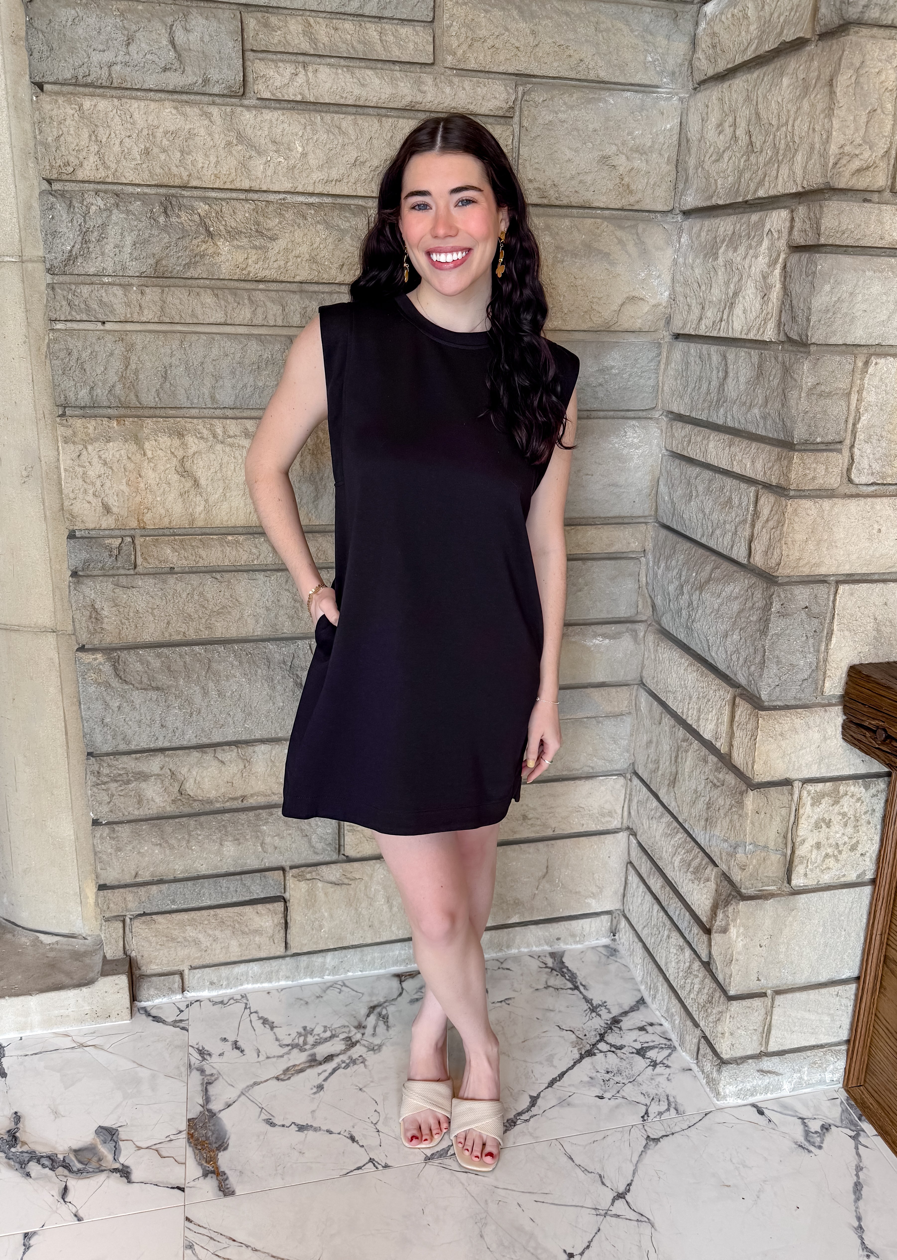 Elsa Sleeveless Shift Dress