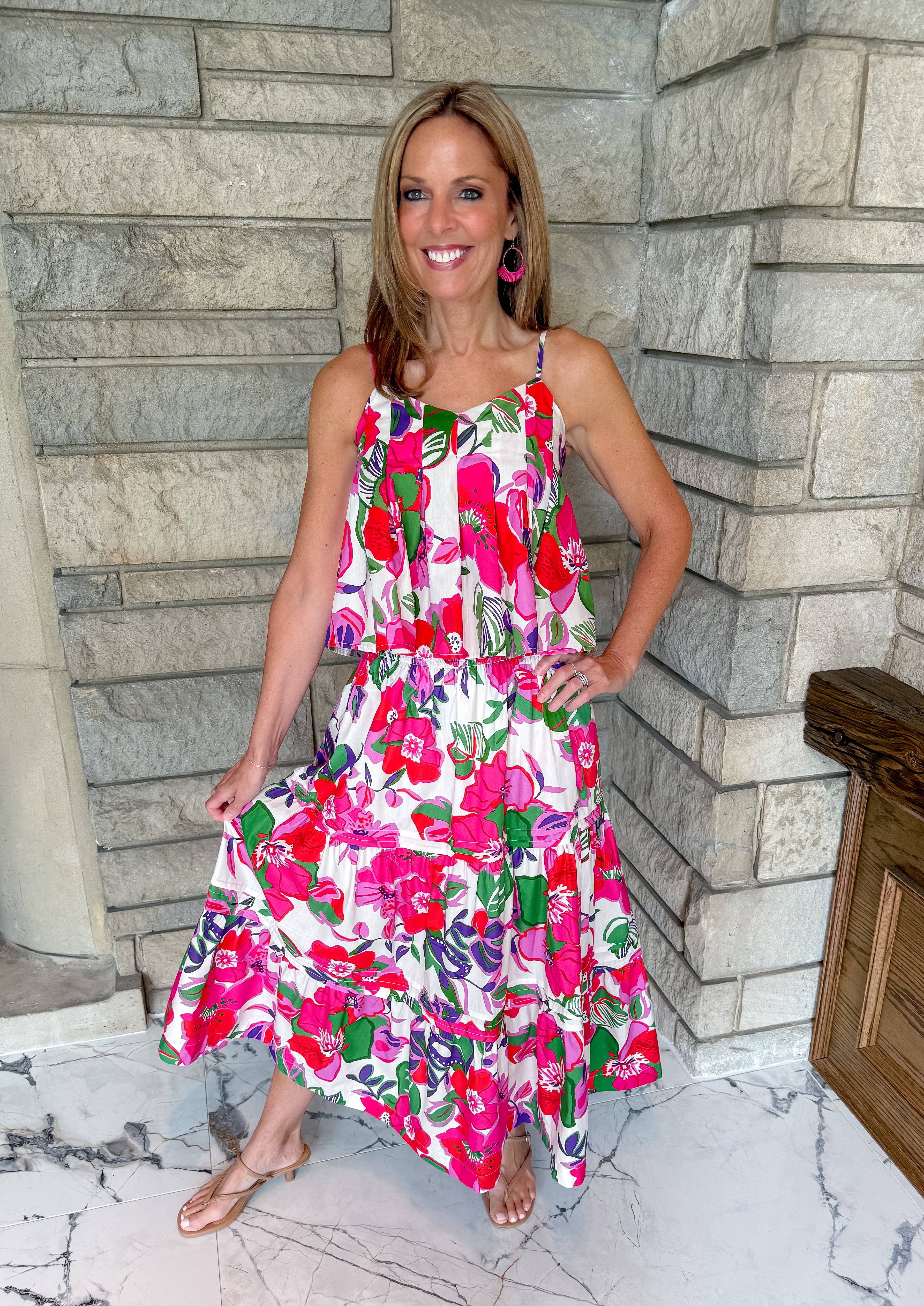 bright pink floral maxi skirt
elastic waist
tiered bottom