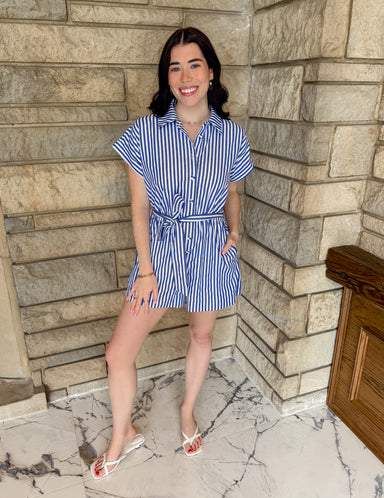 royal blue and white stripe romper
buttons
collar
tie waist