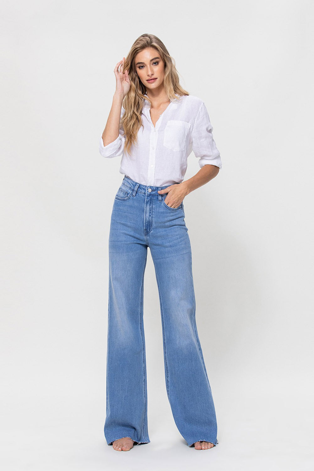 Mid-rise wide-leg jeans with darts · Light Blue · Dressy
