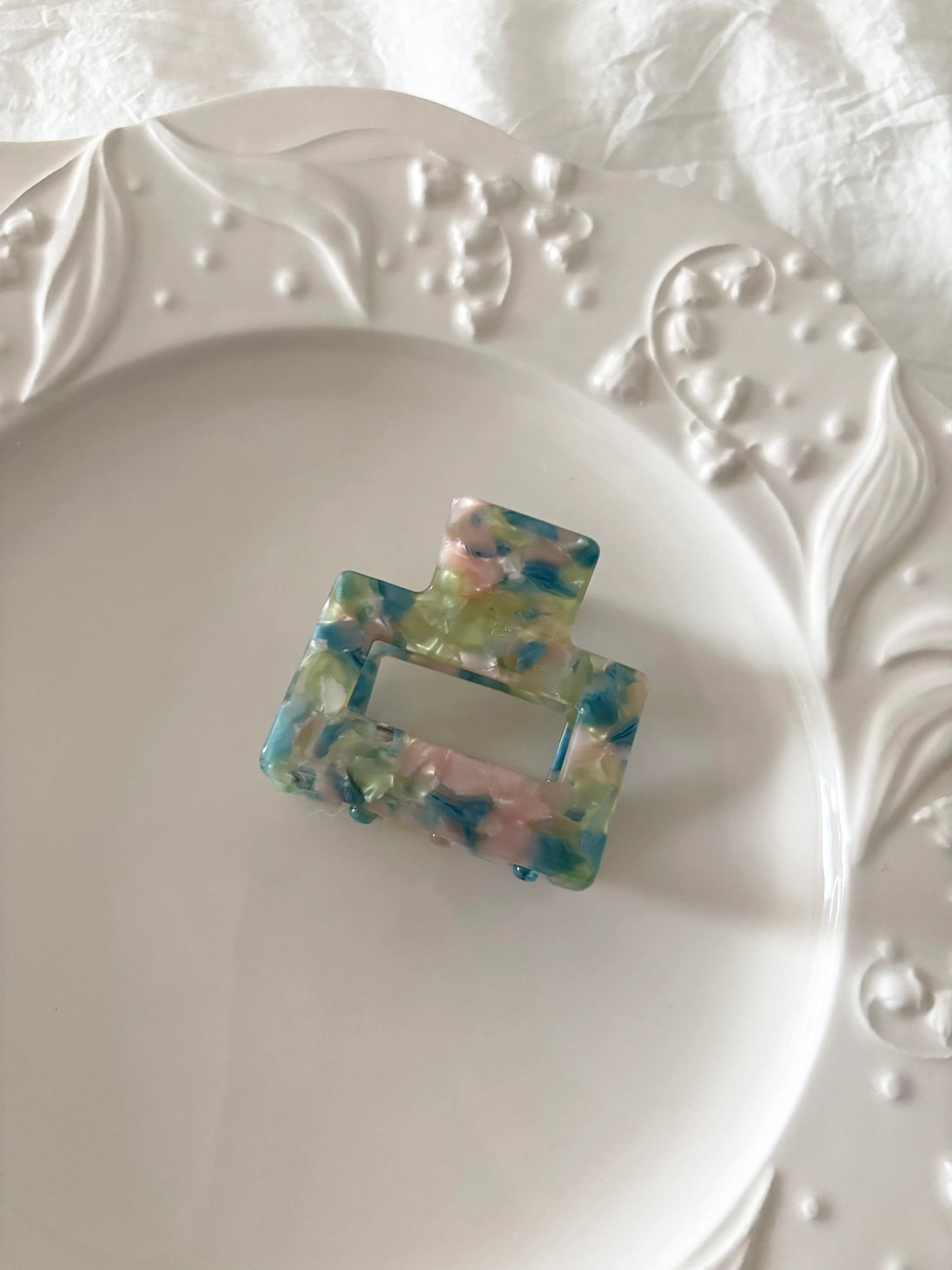 Camilla Hair Claw Aqua 2