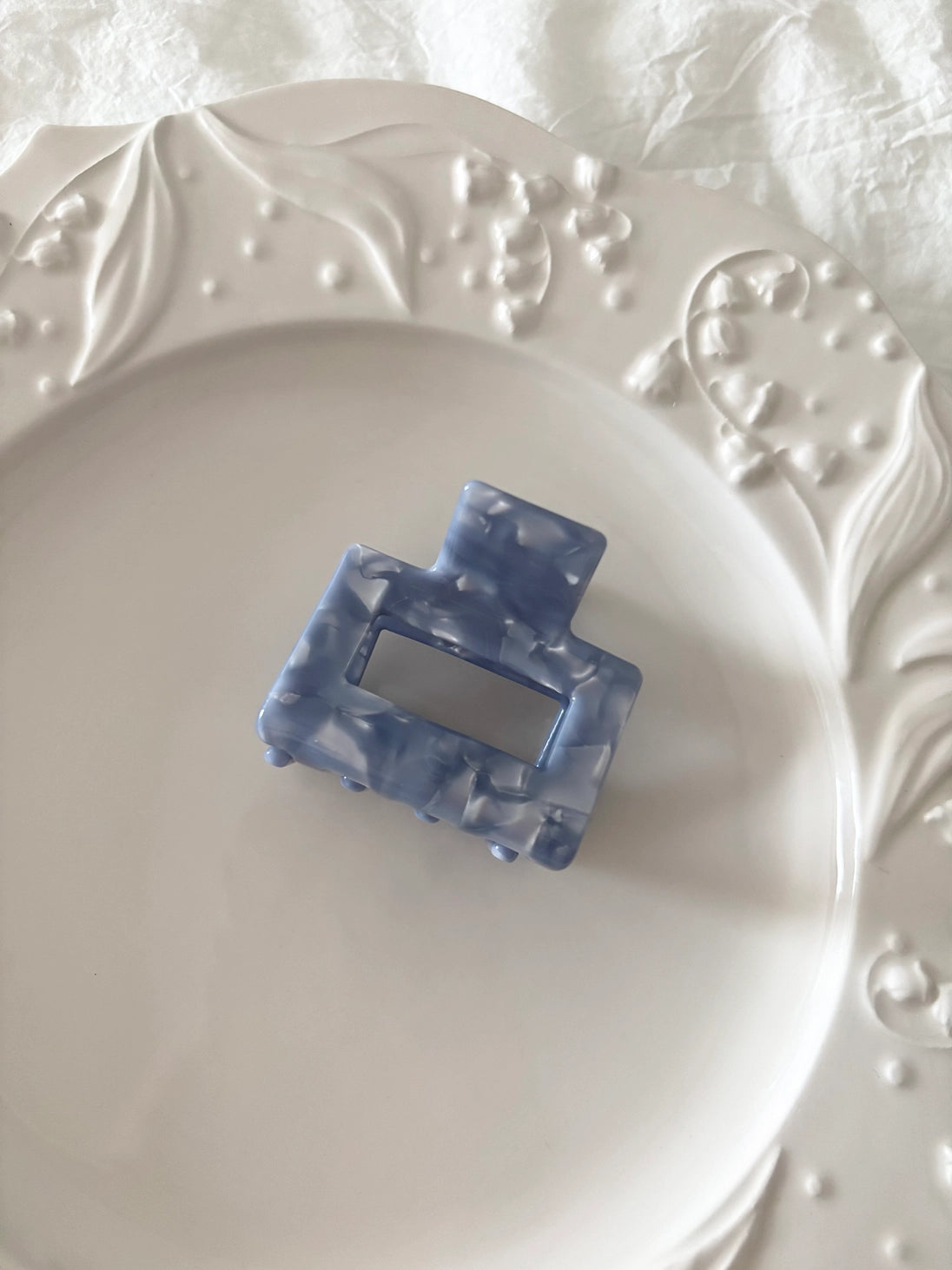 Camilla Hair Claw Blue 2