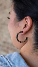 Camy Hoop Earrings Black & Bronze