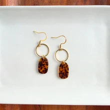 Emma Earrings Amber Dot