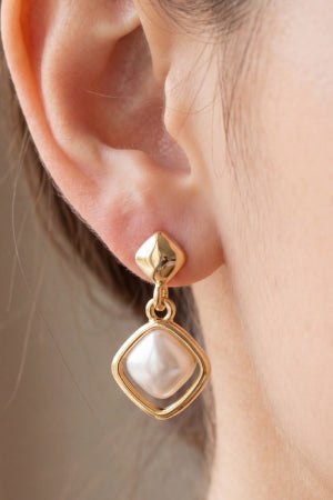 Frame Pearl Drop Earrings