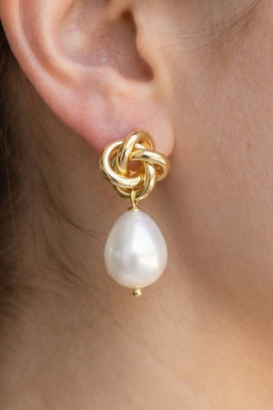 Knot Pearl Earrings