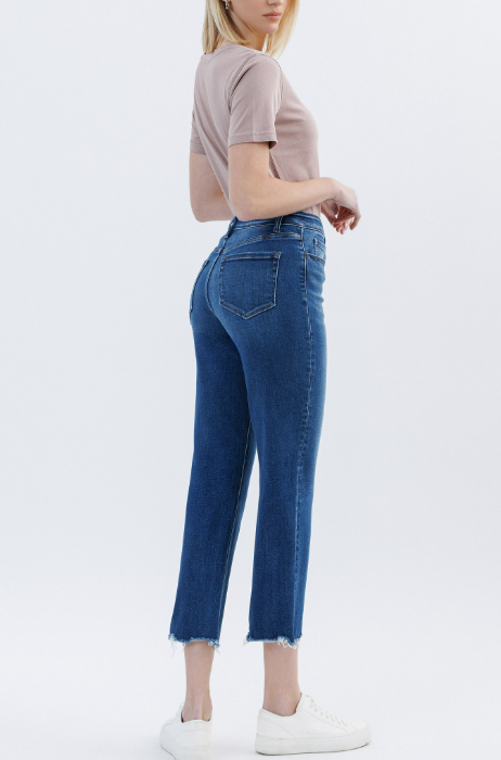 Victoria H. Rise Crop Straight Jean