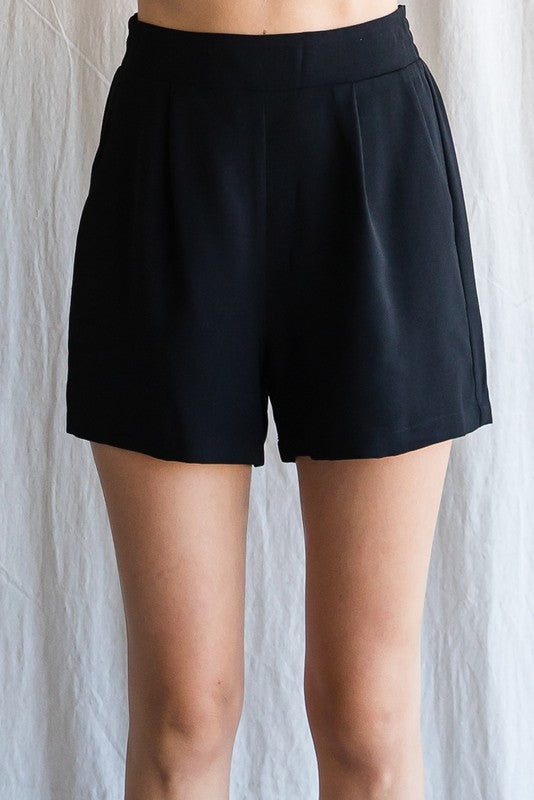 Caris Dressy Shorts